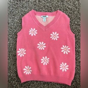 XL girls pink sweater vest with daisies